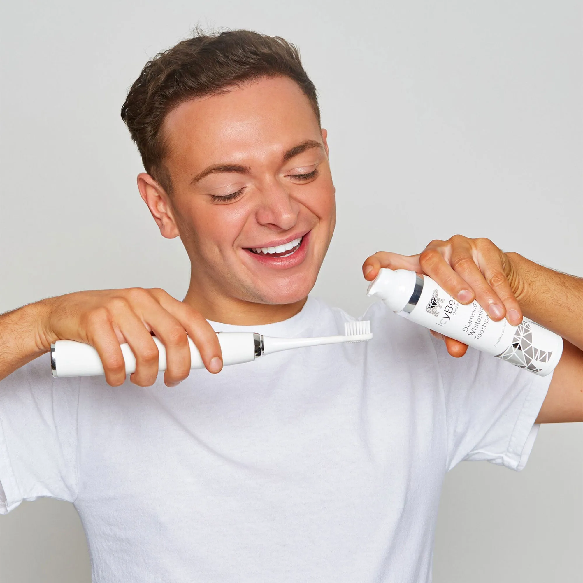 Teeth Whitening Toothpaste x3